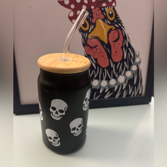 Like New! 16oz Black Skull Tumbler with Bamboo Lid - Picture 1 of 1